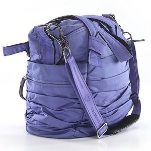 lululemon athletica Bags - Lululemon Triumphant Tote in Persian Purple lululemon athletica Bags - Lululemon Triumphant Tote in Persian Purple